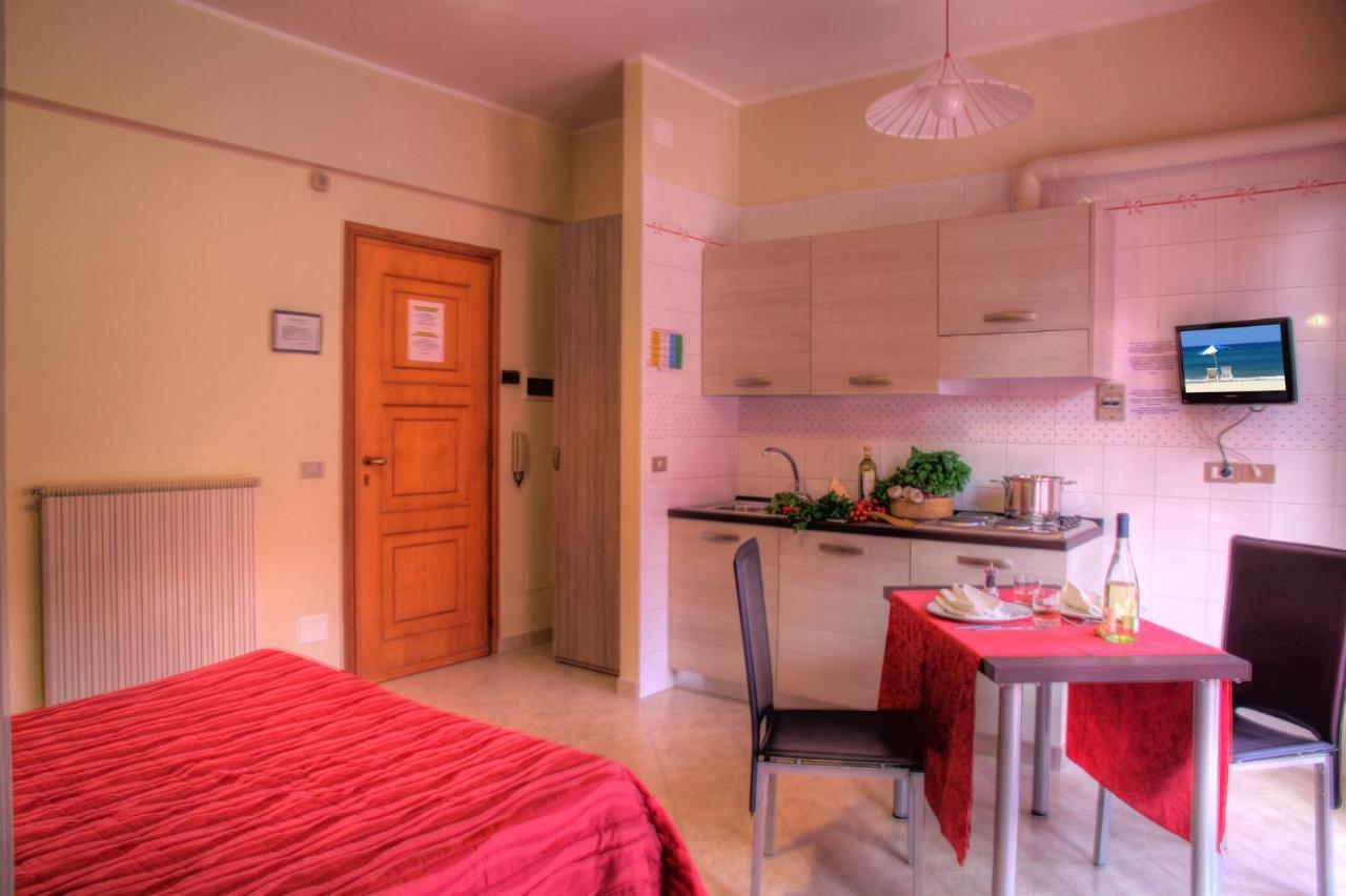 Residence Bellevue Apartments Pietra Ligure Ngoại thất bức ảnh