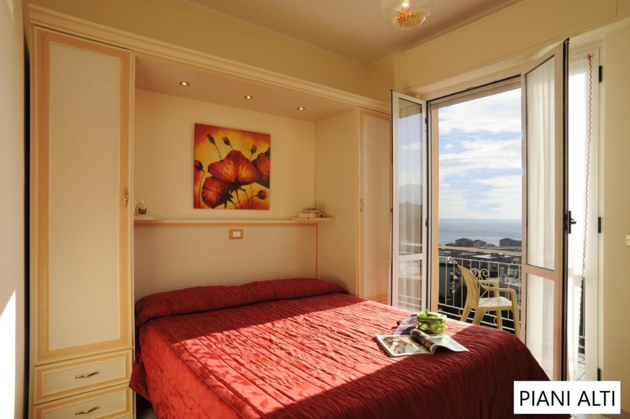 Residence Bellevue Apartments Pietra Ligure Ngoại thất bức ảnh