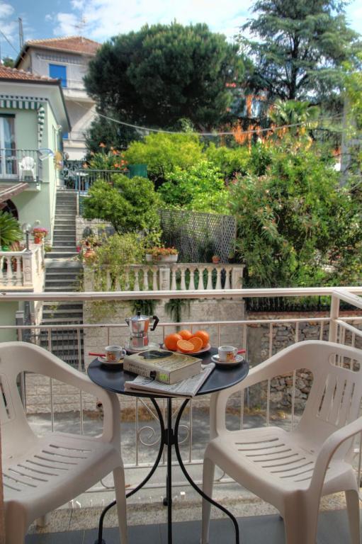 Residence Bellevue Apartments Pietra Ligure Ngoại thất bức ảnh